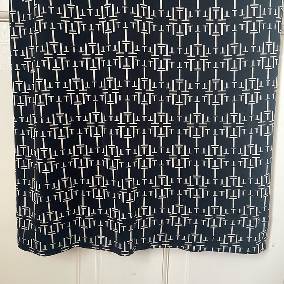 Tory Burch 100% Silk Geometric Shift Dress Small Professional Office Career Work - Picture 6 of 11